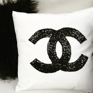 Accents - Fashion Throw Pillows Decor Accents - Fashion Throw Pillows Decor